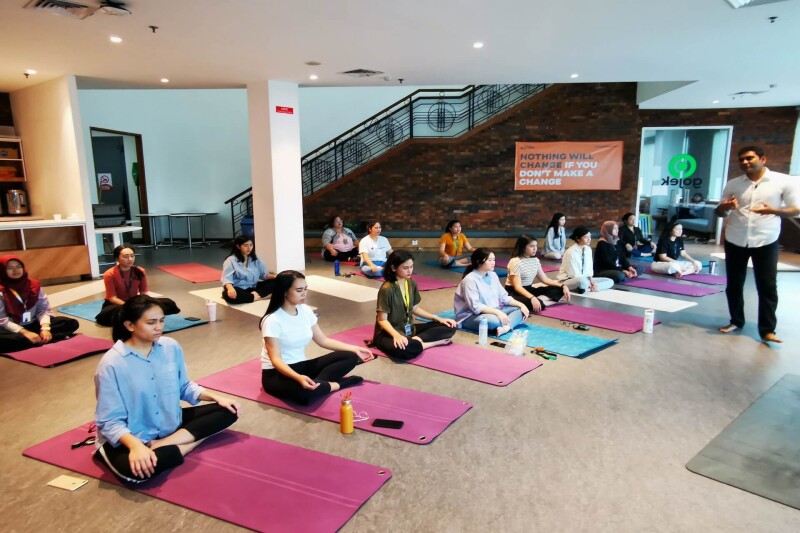 Tension release online yoga training Jakarta