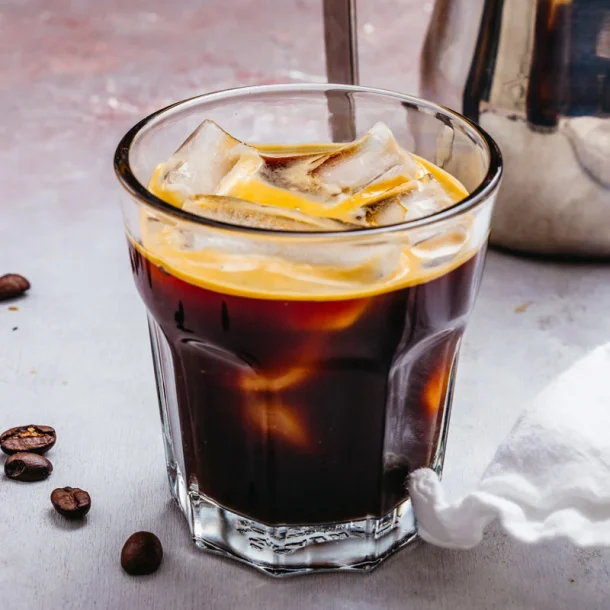 Iced-Americano-008-610x610b0ae96f858bda644.webp